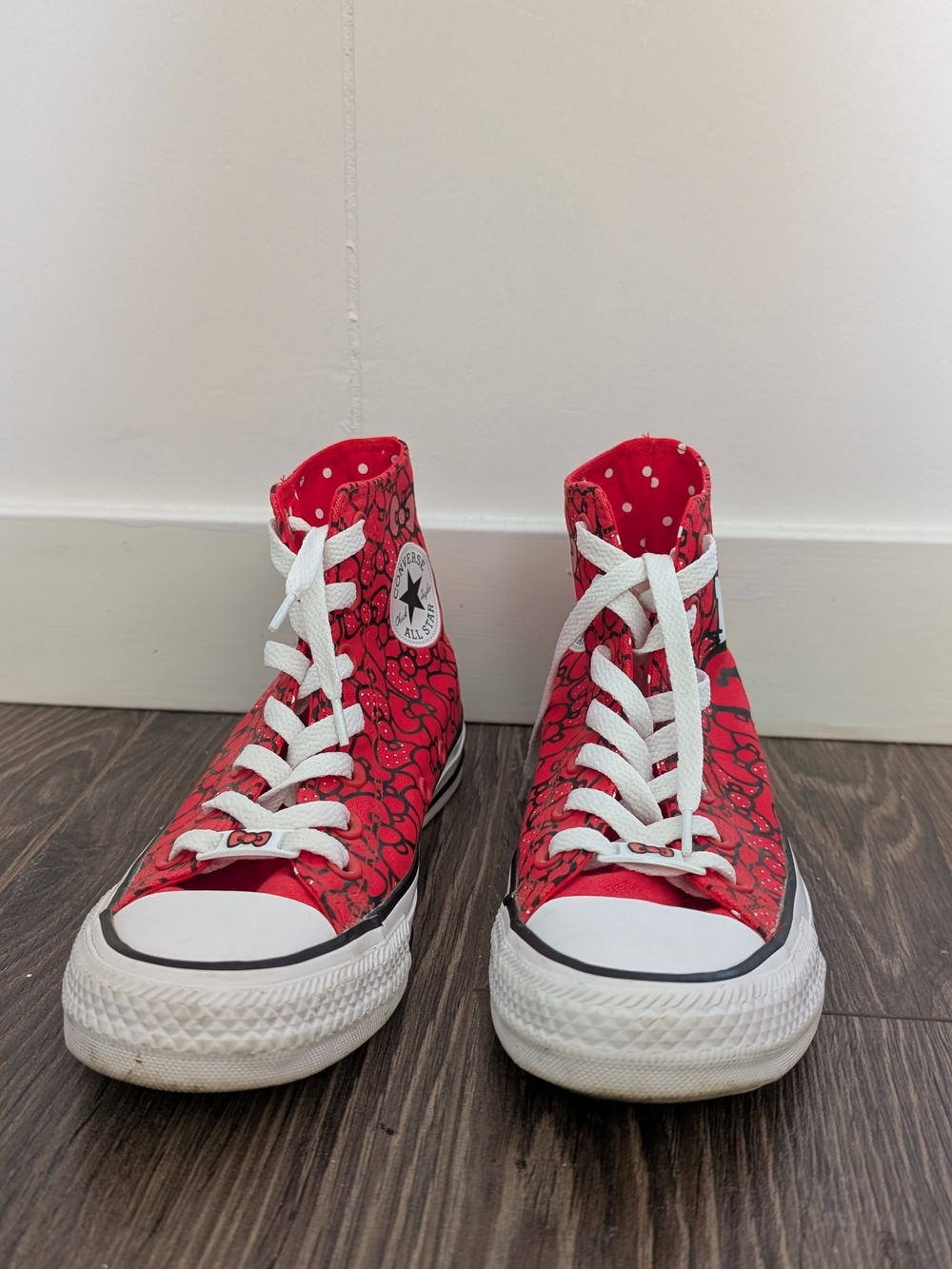 Converse Hello Kitty x Chuck Taylor All Star High Red W-size 6